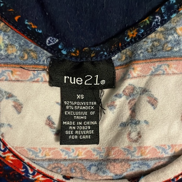 Rue 21 Anchor Tank Top - Picture 2 of 3